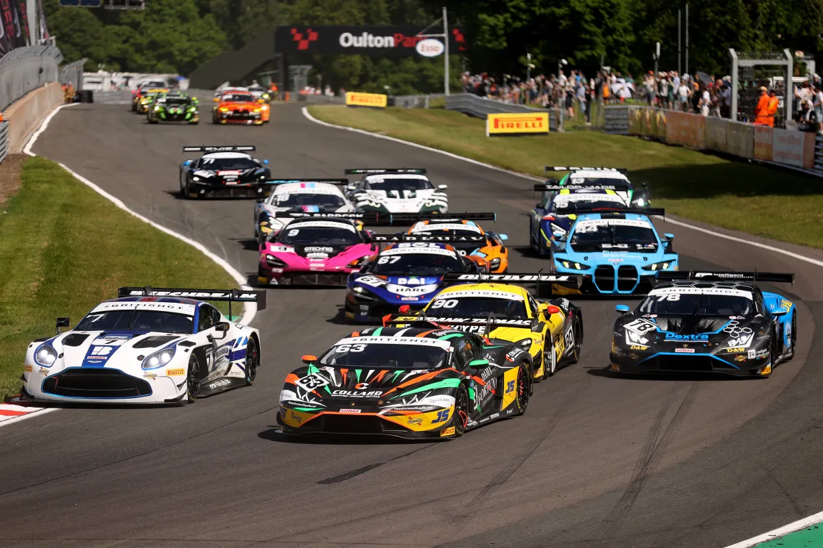 Barwell bounces back into title contention with winning Oulton Park weekend